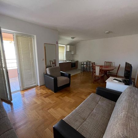 Apartments Dunja Malinska Kültér fotó