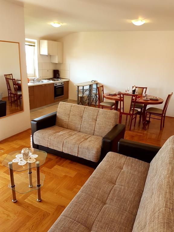 Apartments Dunja Malinska Kültér fotó